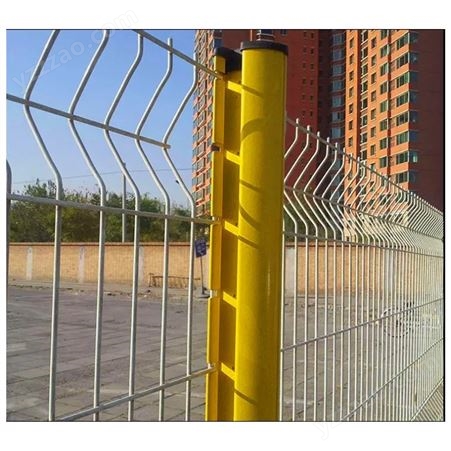 三角折弯护栏网-防护网-隔离网